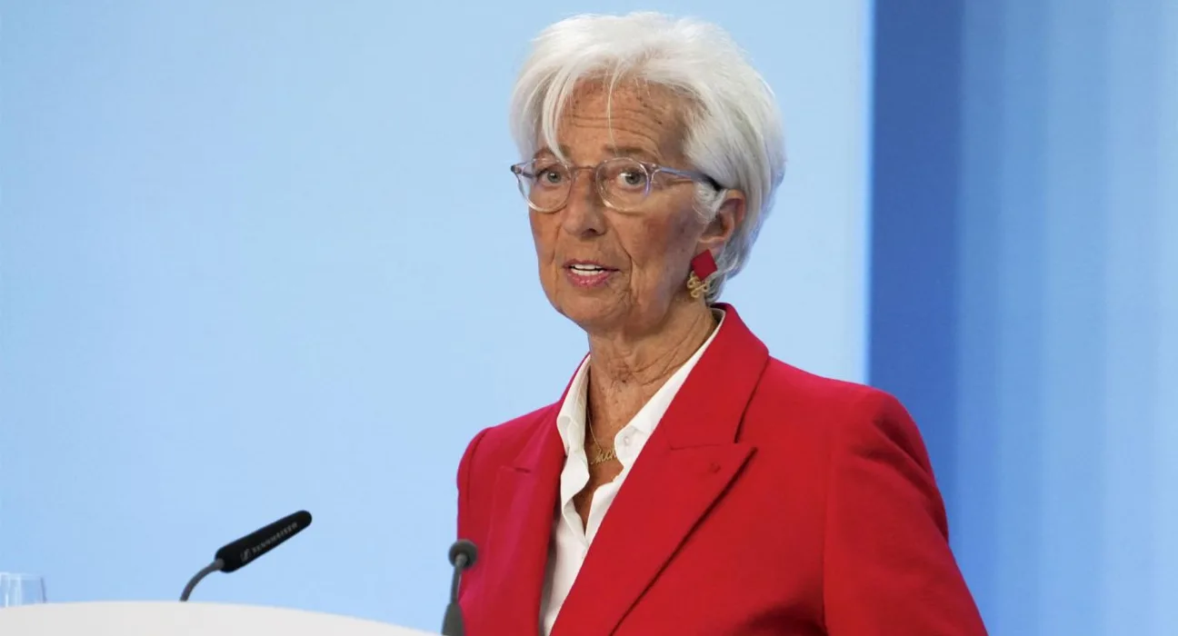 ЄЦБ відкидає порушення заради репараційного механізму для України, заявила Лагард.
