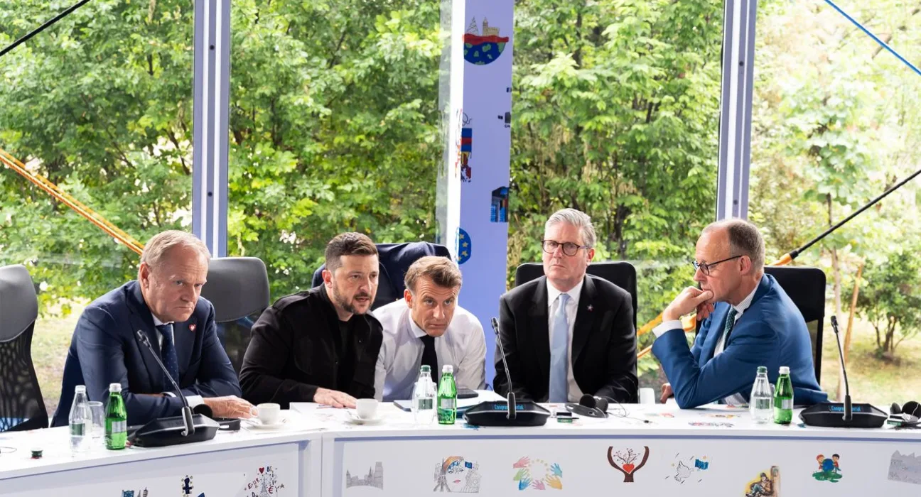 Макрон і Мерц застерегли Зеленського щодо можливих загроз «зради» США, - Spiegel